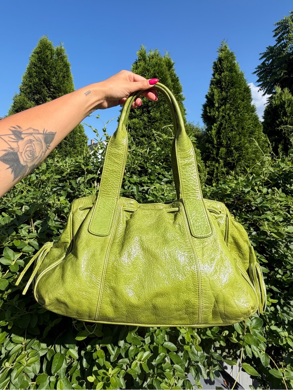 Y2K Maurizio Taiuti Made in Italy Lime Green Patent Leather Shoulder Hobo Bag